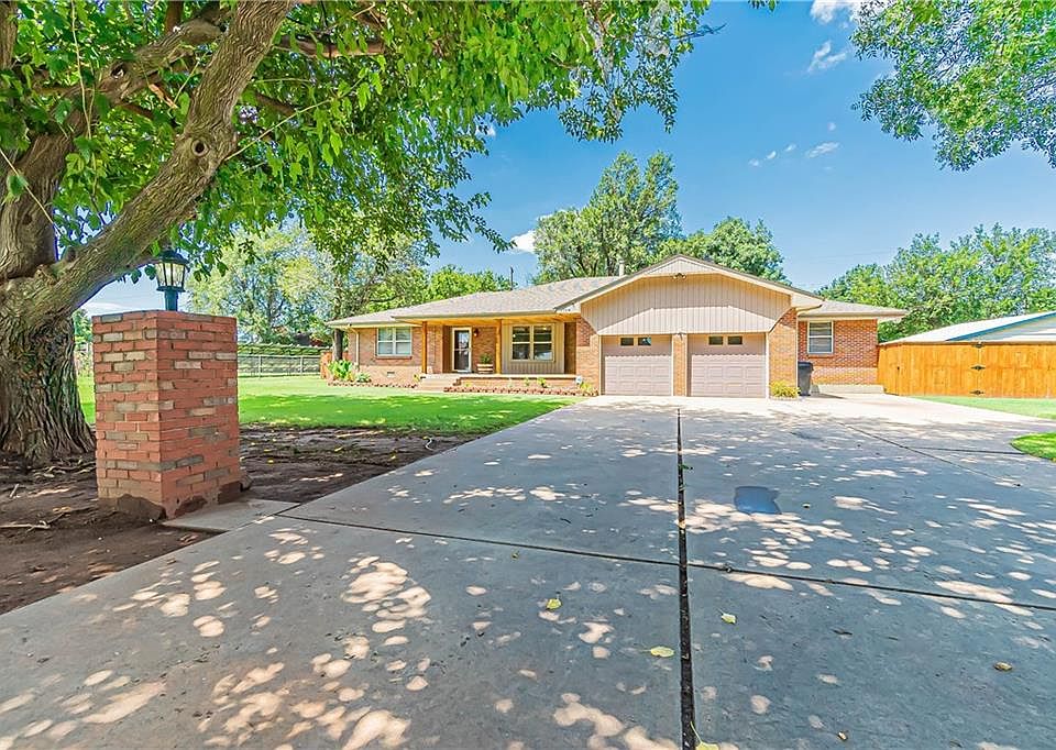 1st image of 1109 Greenway Dr
