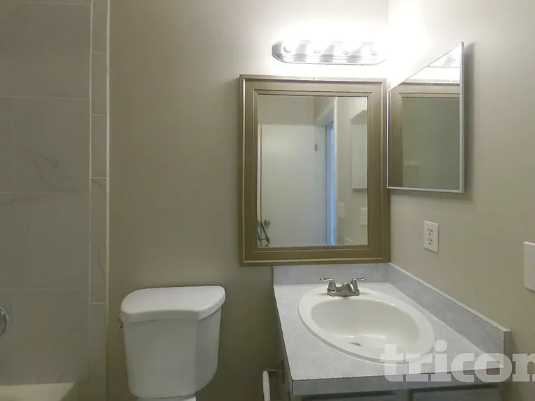 606 Radnor Ln — Photo 14
