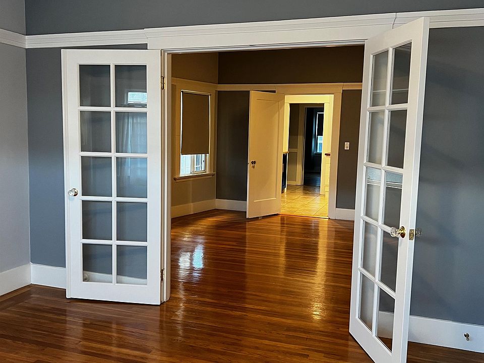 1st image of 465 40th St APT D