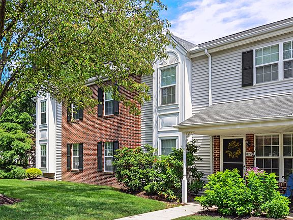 Westridge Gardens Exterior
