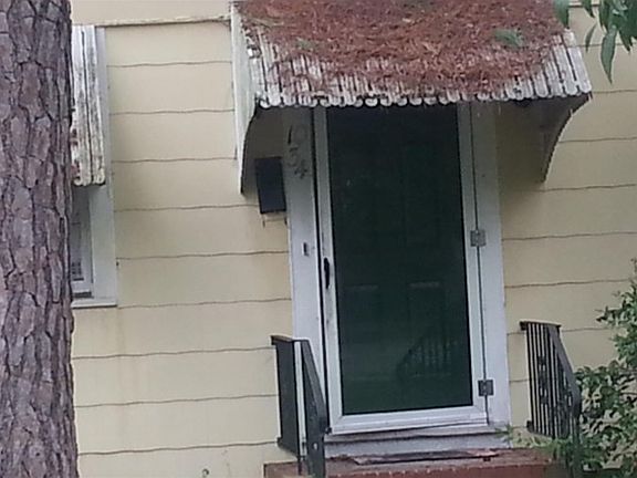 2nd image of 1034 Mimosa Dr