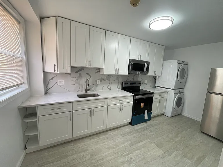2315 S 12th St #1R — Photo 1