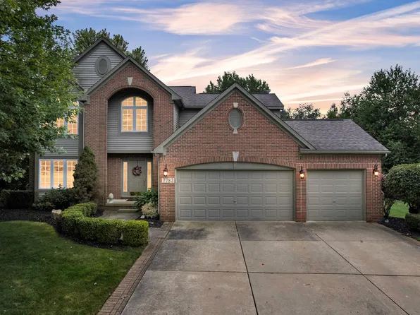 7782 Claiborne Dr, Brighton, MI 48114
