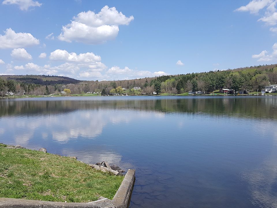 2nd image of 96 Dick Merritt Rd