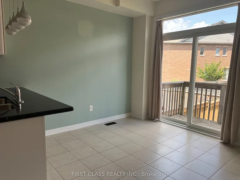 27 William Berczy Blvd — Photo 9