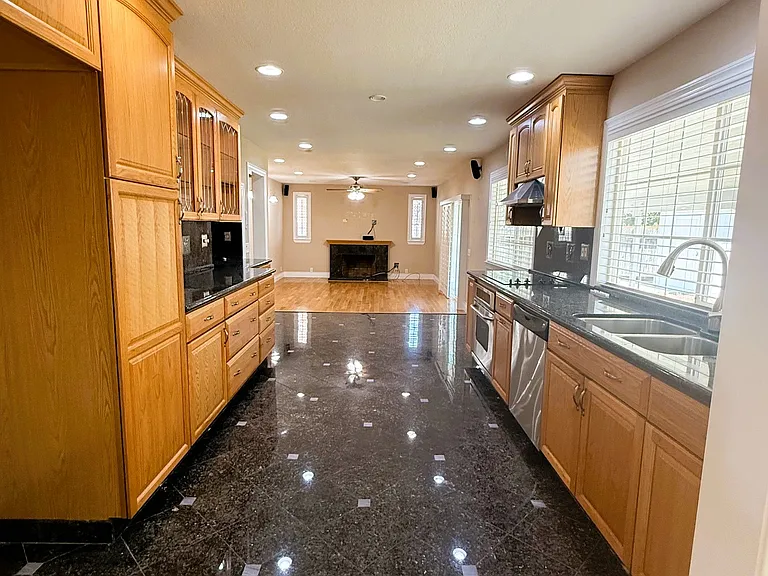 7030 Orchard Dr — Photo 8