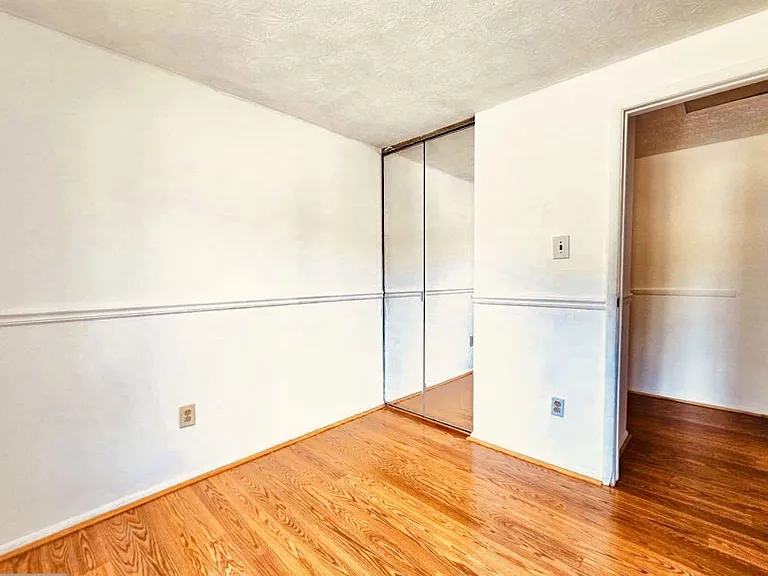 8465 Summer Breeze Ln — Photo 10