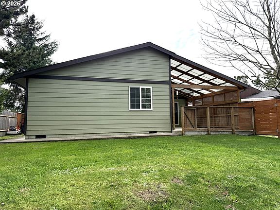 4th image of 1651 29th St