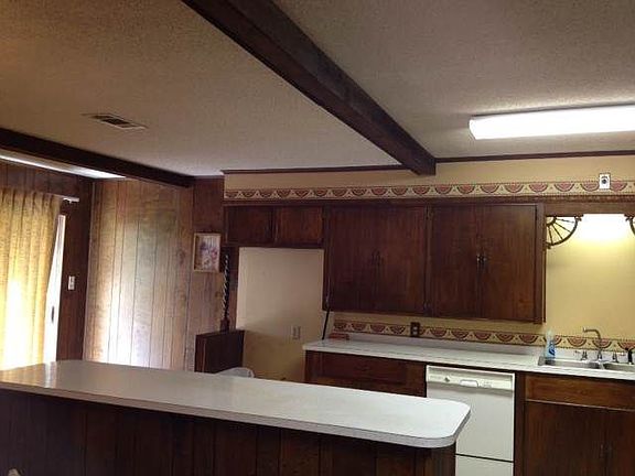 4th image of 2511 Central Blvd