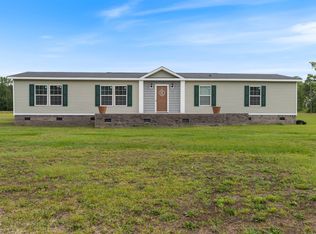 33 Chadburn Dr, Lumberton, NC 28360