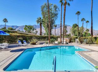 2498 E Oakcrest Dr, Palm Springs, CA 92264