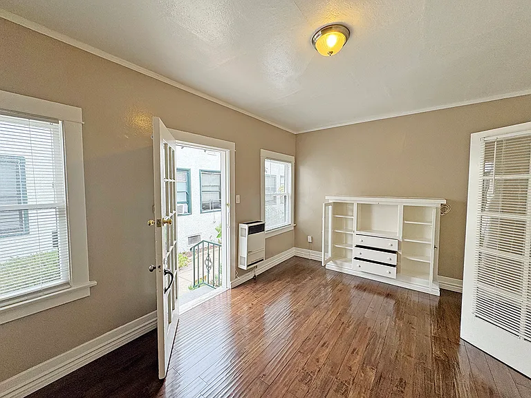 716 Raymond Ave #11 — Photo 10