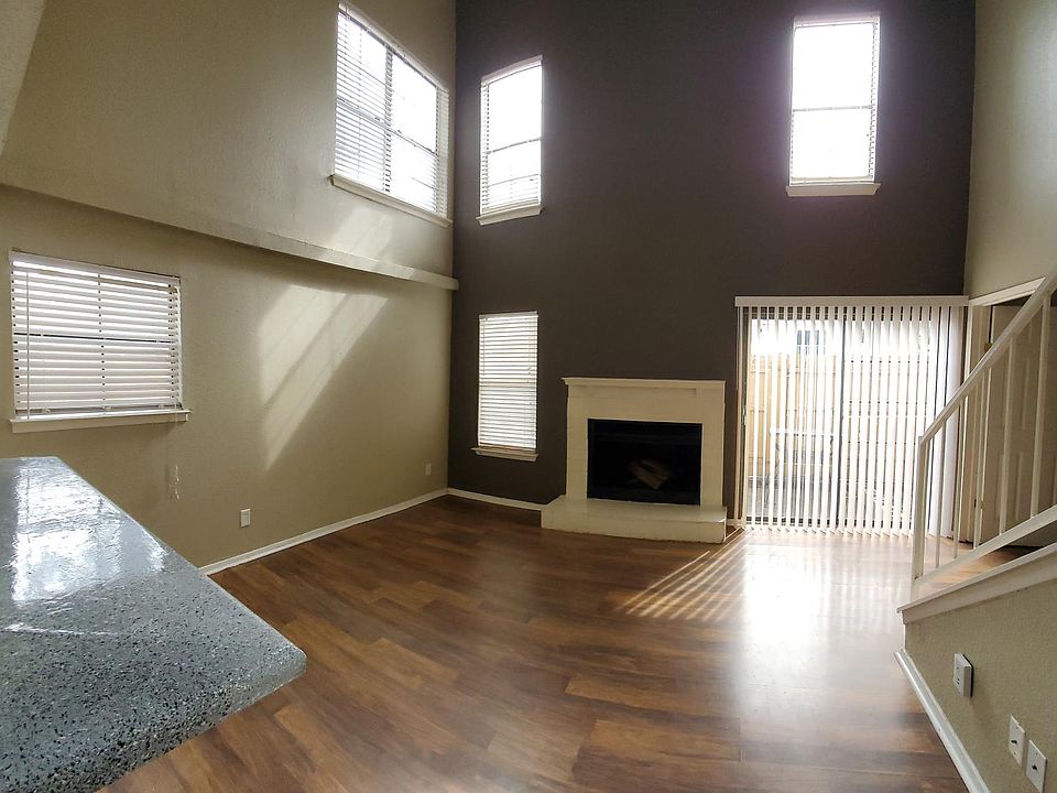 1st image of 4316 Swiss Ave APT 112