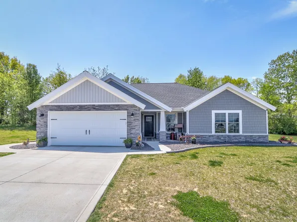 1715 Field View Ct, Ferdinand, IN 47532