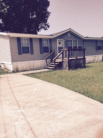 1st image of 218 Lealand Dr