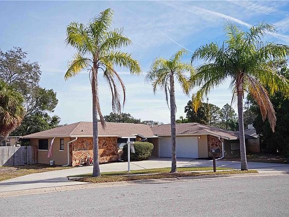 2nd image of 422 Wexford Leas Blvd