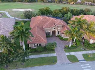 9002 Shenendoah Cir, Naples, FL 34113