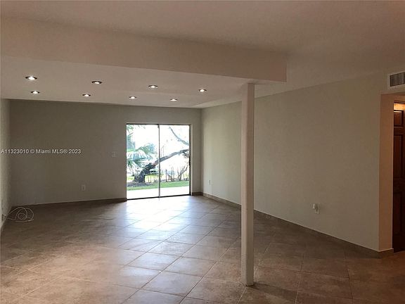 3rd image of 9355 Fontainebleau Blvd APT C105