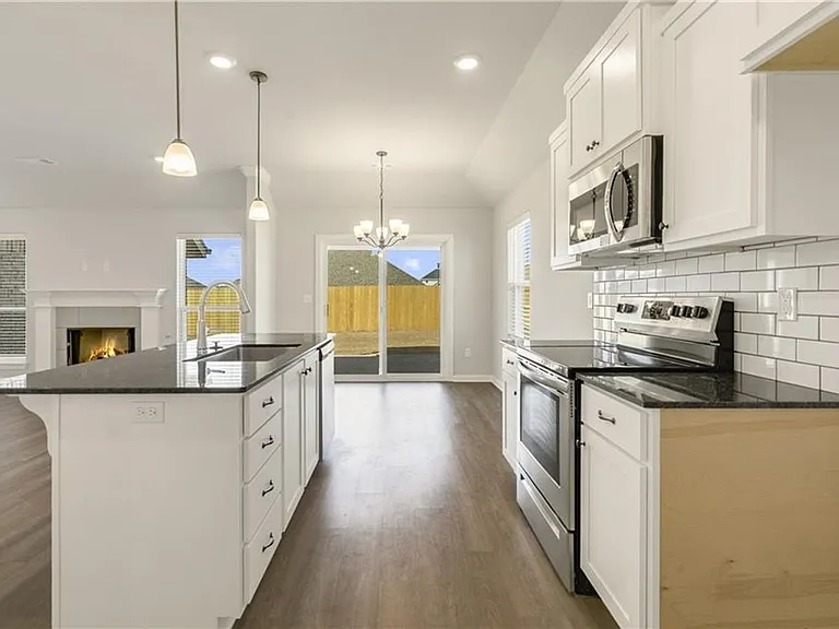 460 Willow Dr — Photo 7
