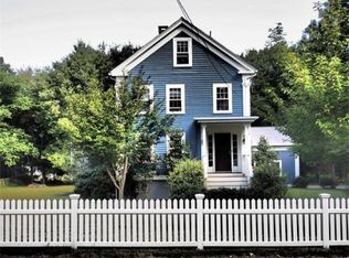76 Village St, Medway, MA 02053