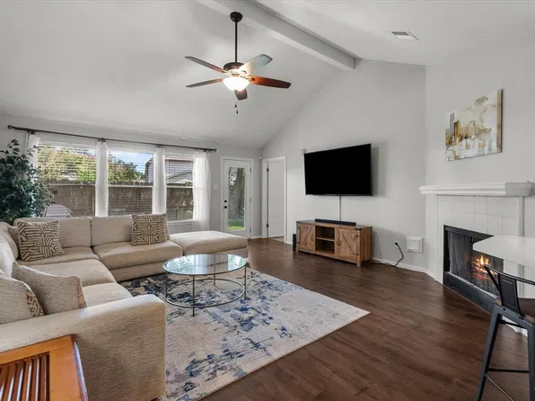 4715 Widerop Lane, Friendswood, TX 77546