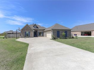 17369 Maverick Dr, Iowa, LA 70647