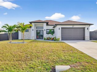 27 SW 8th Pl, Cape Coral, FL 33991