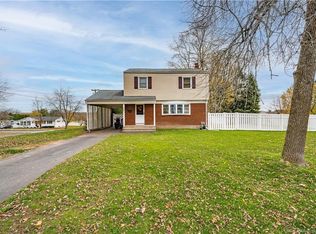 140 Brewster Rd, Enfield, CT 06082