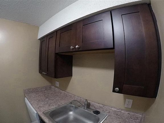 4th image of 600 S Harrison St #71