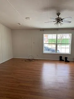38 Lathrop Ct — Photo 2