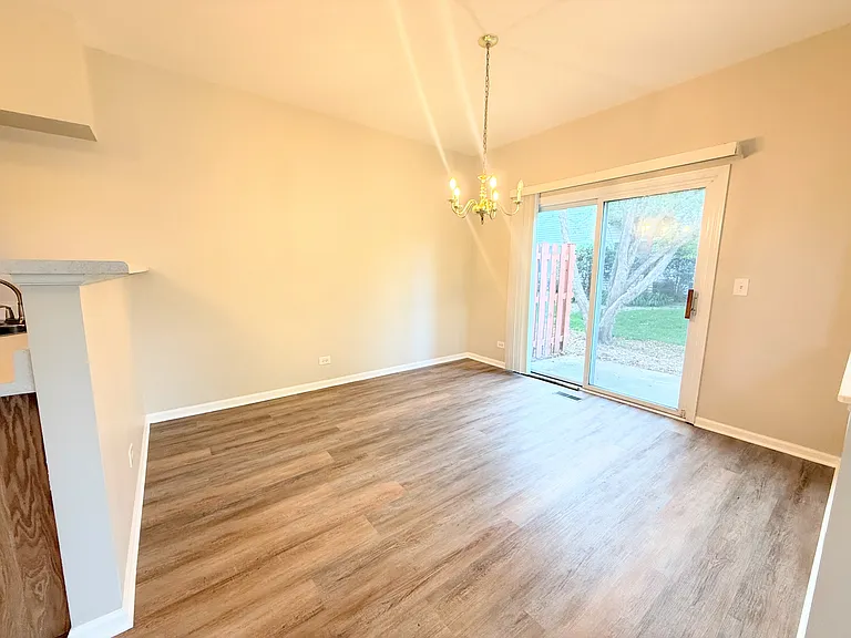 3631 Roanoke Ave — Photo 6