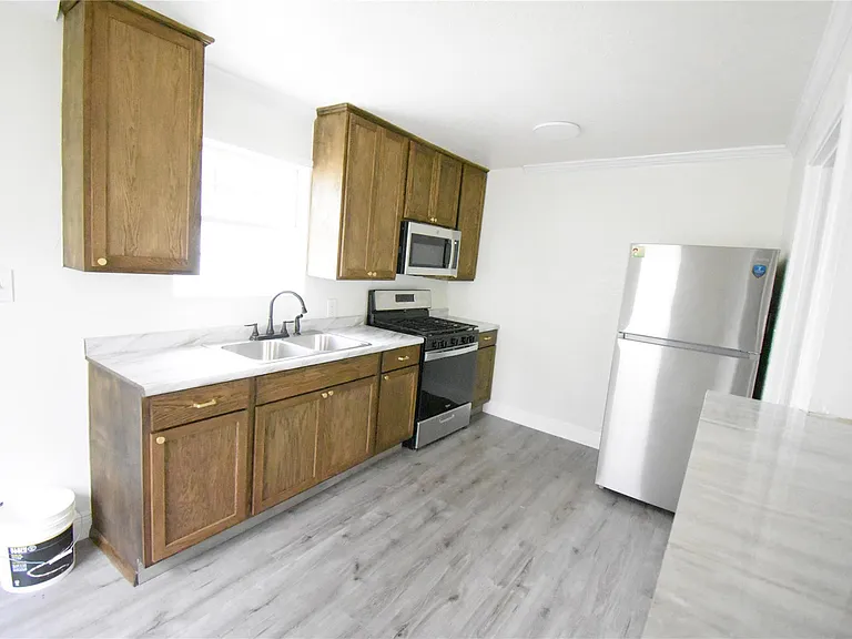 6229 Clover Ridge St — Photo 15