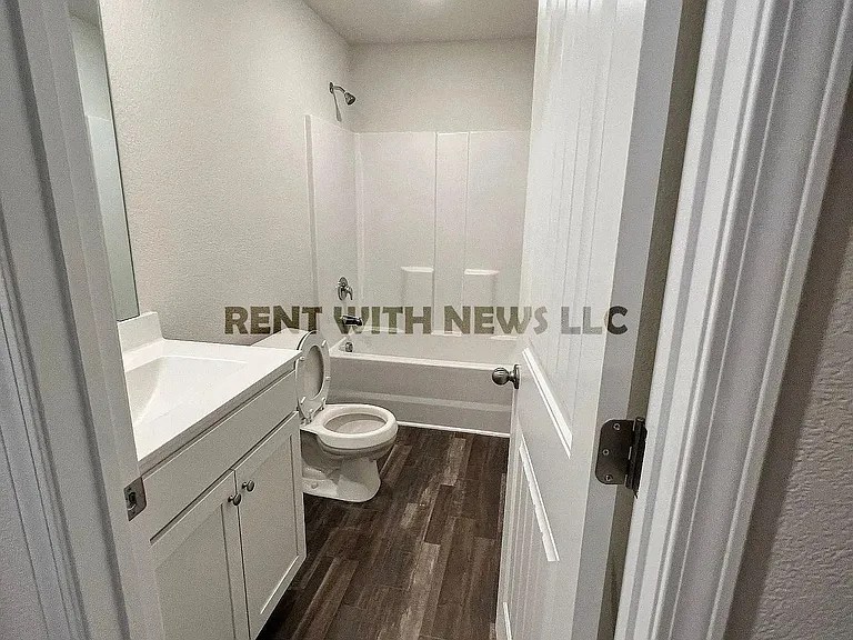 80 Shallow Dr — Photo 18