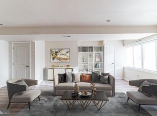 209 Glen Cove Rd, Darby, PA 19023