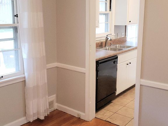 4th image of 117 W 73rd St