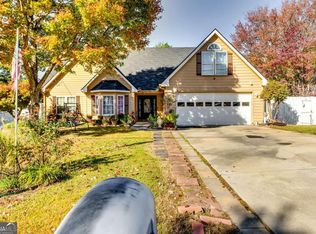 1245 Shamrock Hill Cir, Loganville, GA 30052