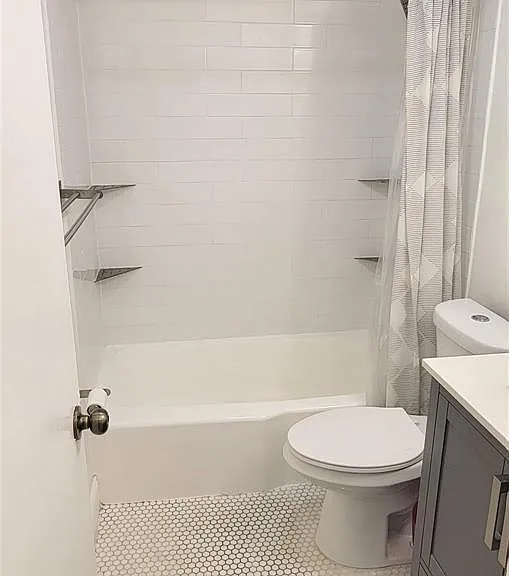 2170 NE 51st Ct #B7 — Photo 13