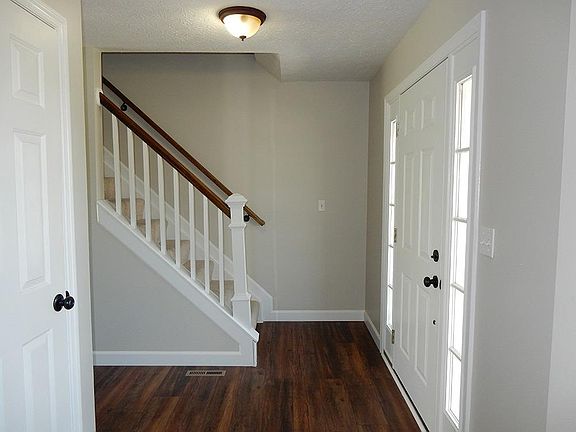 2nd image of 5827 Eagle Creek Ct