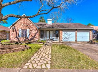 12818 Club Ln, Houston, TX 77099