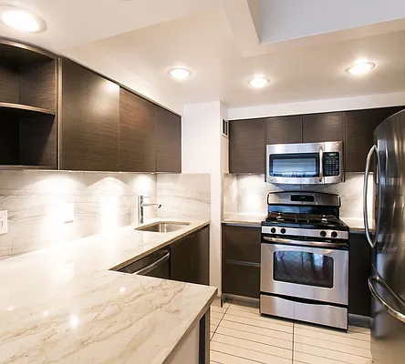 Rented by Stonehenge NYC LLC | media 26
