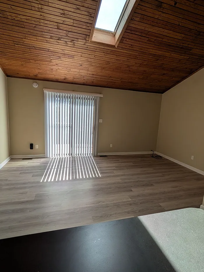 2 bed, 1.5 bath, 1100 sqft, $1,395 — Photo 4