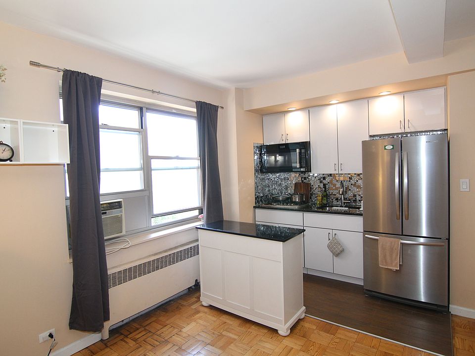 1st image of 530 Grand St APT E8f