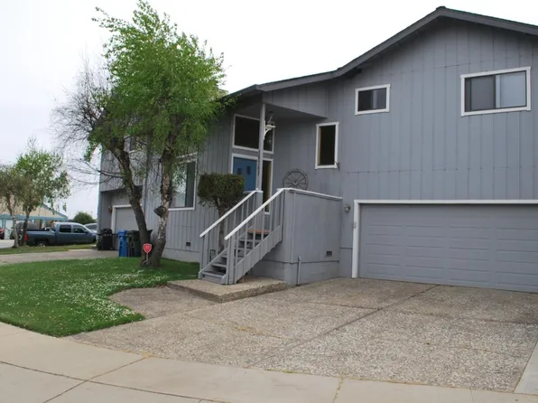 18761 Eisenhower St, Salinas, CA 93906