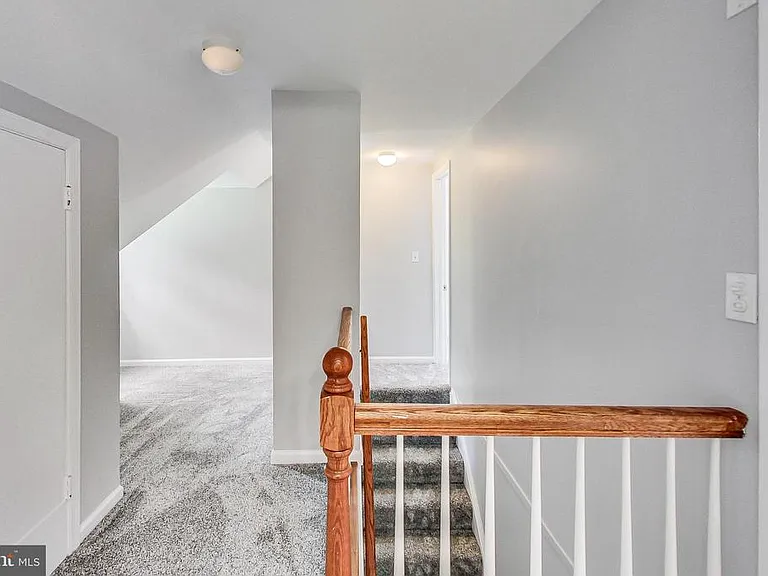 6641 Barrett Rd — Photo 24