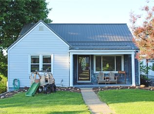 122 Clearview Ave, Weirton, WV 26062