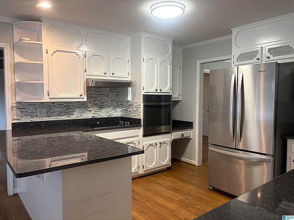 2nd image of 320 Wildwood Rd