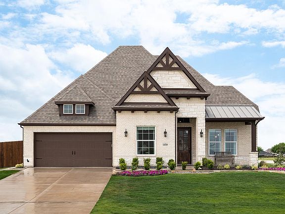 2622 E with Stone