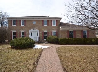 1000 Lewis Rd, Geneva, IL 60134