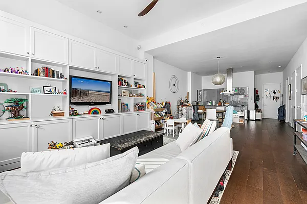 Rented by Christie's International Real Estate Group, LLC | media 18