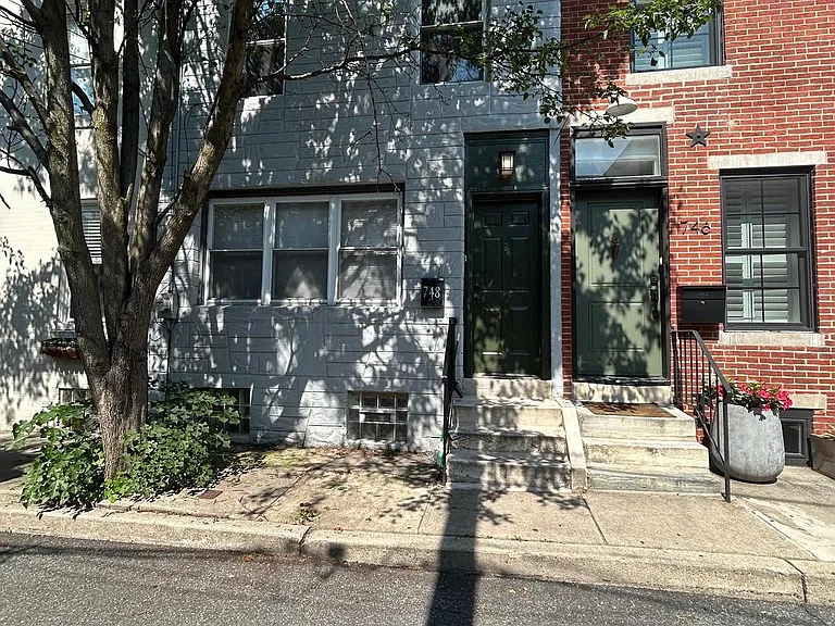 748 S Harshaw St — Photo 1